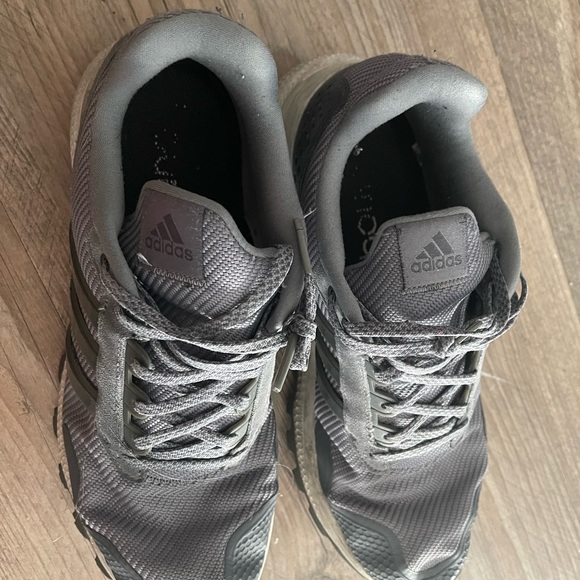 Adidas - Picture 3 of 3